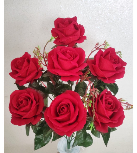 Оксамитові троянди, букет 7 головок