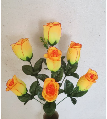 Бутони троянди, букет 7 головок