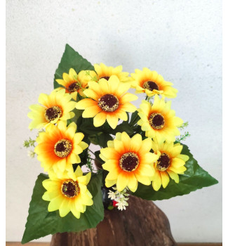 Соняшники в листях, букет 10 головок