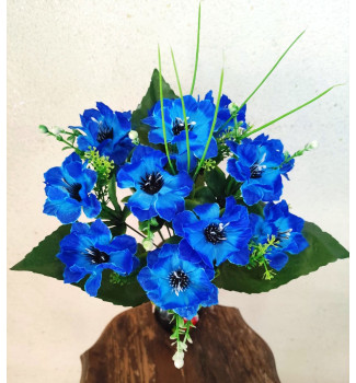 Волошки в листях, букет 12 головок