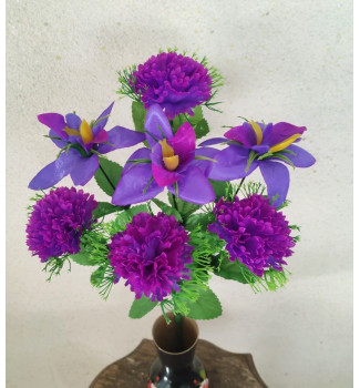 Гвоздики з орхідеями, букет 7 головок Гвоздики з орхідеями, букет 7 головок