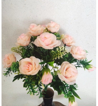 Трояндочки з бутончиками, букет 9 головок Трояндочки з бутончиками, букет 9 головок