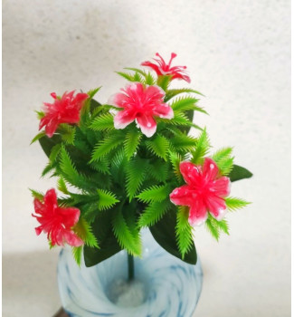 Лілія з ялинкою, букет 5 головок