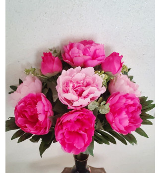 Півонія велика з бутонами в листях пальми, букет 9 головок