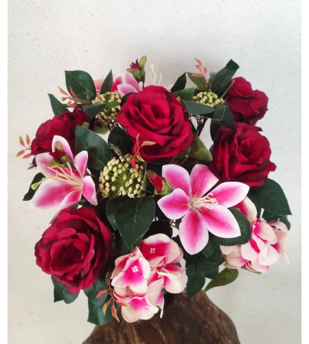 Троянди, клематиси та гортензії, букет 14 головок