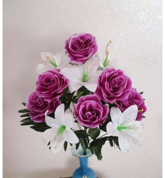 Троянди з ліліями, букет 12 головок Троянди з ліліями, букет 12 головок