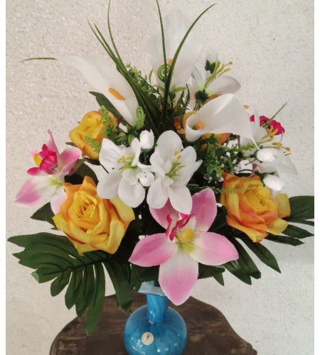 Композиція з троянд, орхідей та кал, букет 24 гілочки