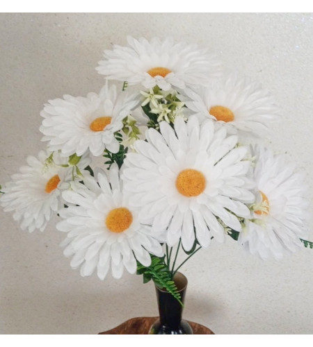 Ромашка з папороттю, букет 9 головок