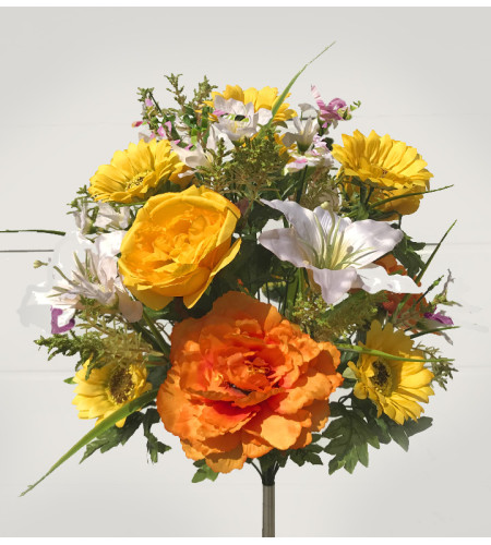 Троянди та лілії з польовими квітами, букет 16  головок