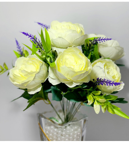 Півонії з лавандою, букет 6 головок